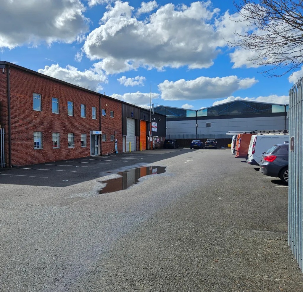 PoolLock UK Headquarters & Workshop, Unit 2 Priors Way, Maidenhead
